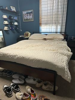 mattress and headboard/footboard