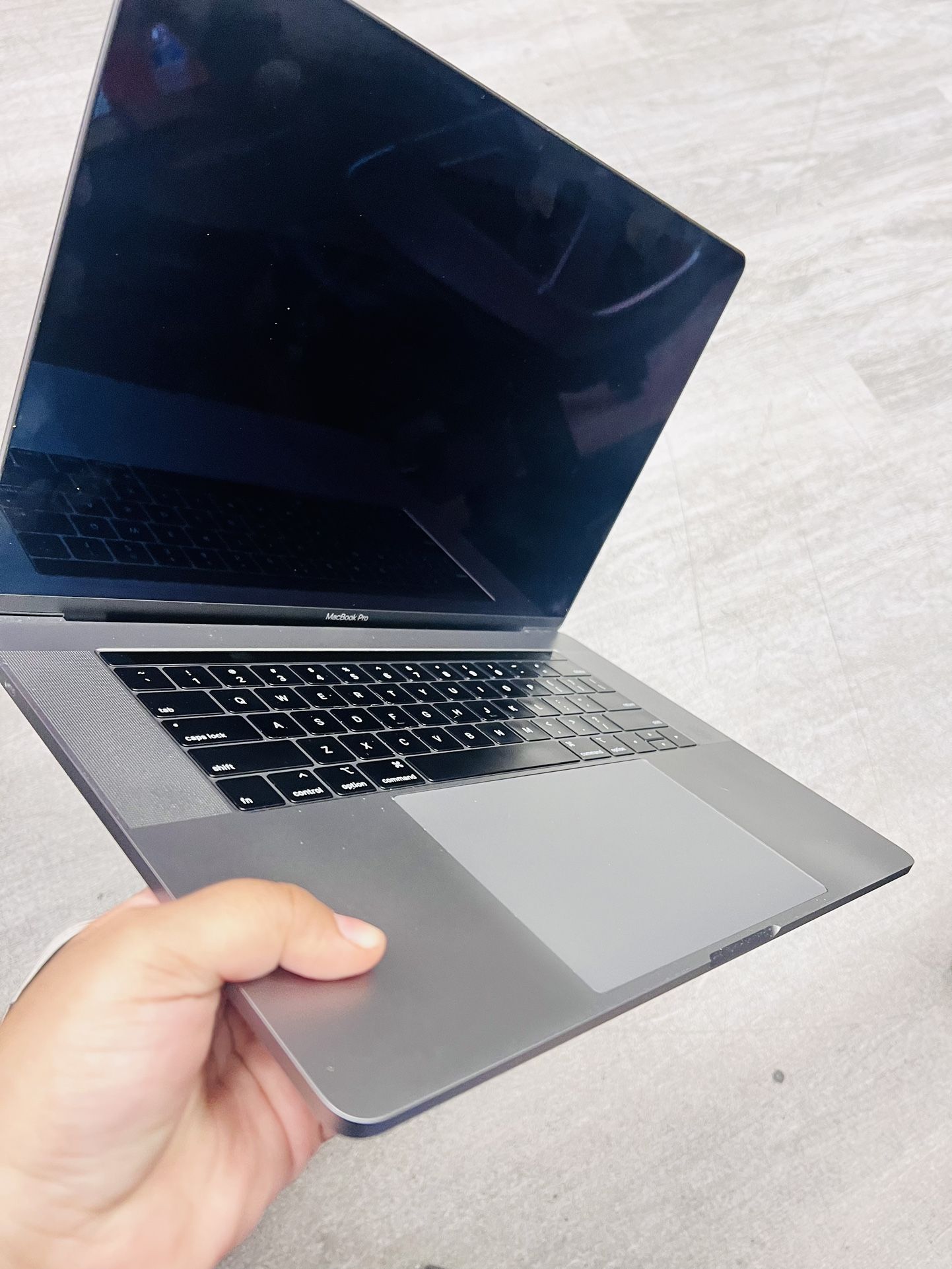 Apple MacBook Pro 15