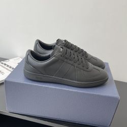 Di,or shoes