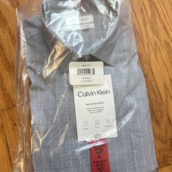 NWT Calvin Klein Men’s Performance Dress Shirt Dark Blue Size M 15-15 1/2 36/37