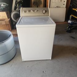 Whirlpool Washer Super Capacity Nice And Clean In-and-out Working Perfect Located In Perris 