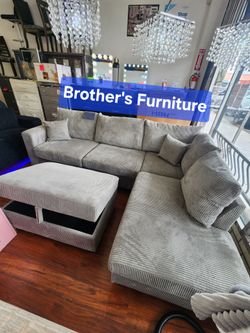 Sectional w Storage Ottoman , Right Chaise, USB Port, Fog Corduroy fabric, New Especial price