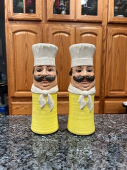 Ceramic Vintage Chefs  pair of Salt and Pepper Shakers.  Size approximately 7 inches tall. Preowned.  No stoppers