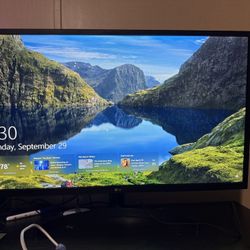 LG Monitor 32” 4k HDR
