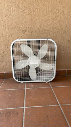 Holmes Box Fan $25