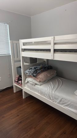 White twin bunk beds