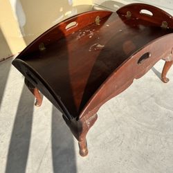 SOLID WOOD TABLE WITH SIDINGS