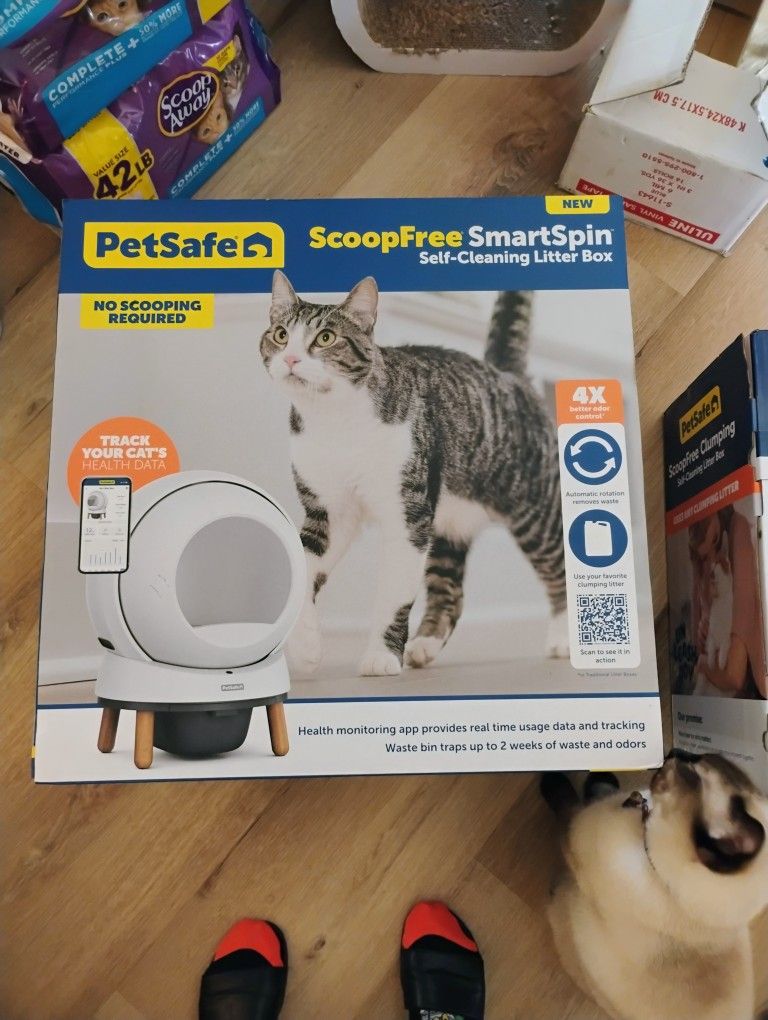 PetSafe Scoopfree Smart Spin Self Cleaning Litter Box $275 OBO