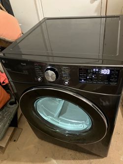 7.4 cu. ft. Ultra Large Capacity Smart Wi-Fi Enabled Front Load Gas Dryer with TurboSteam and Built-In Intelligence