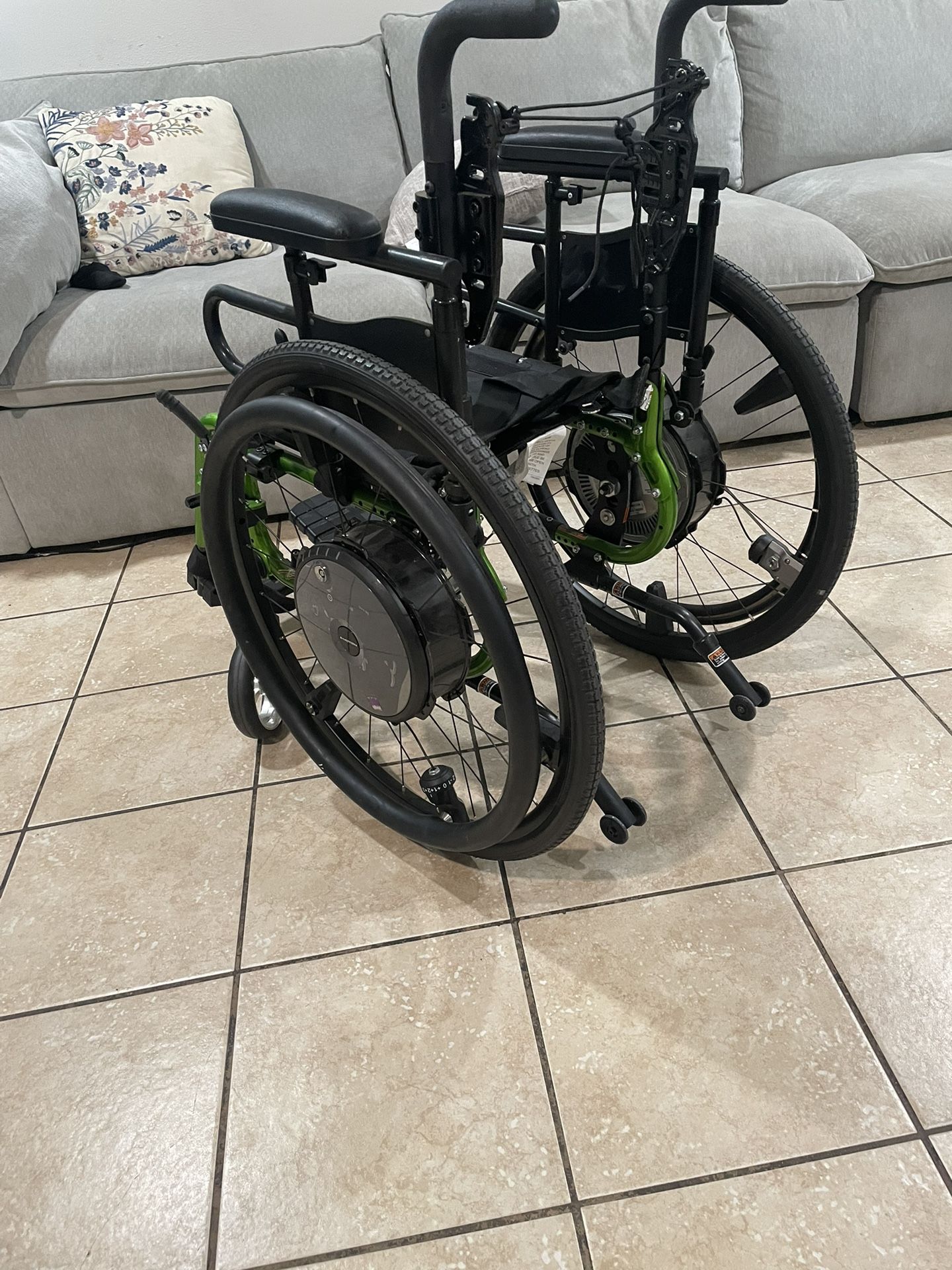 E-motion Wheel Chair