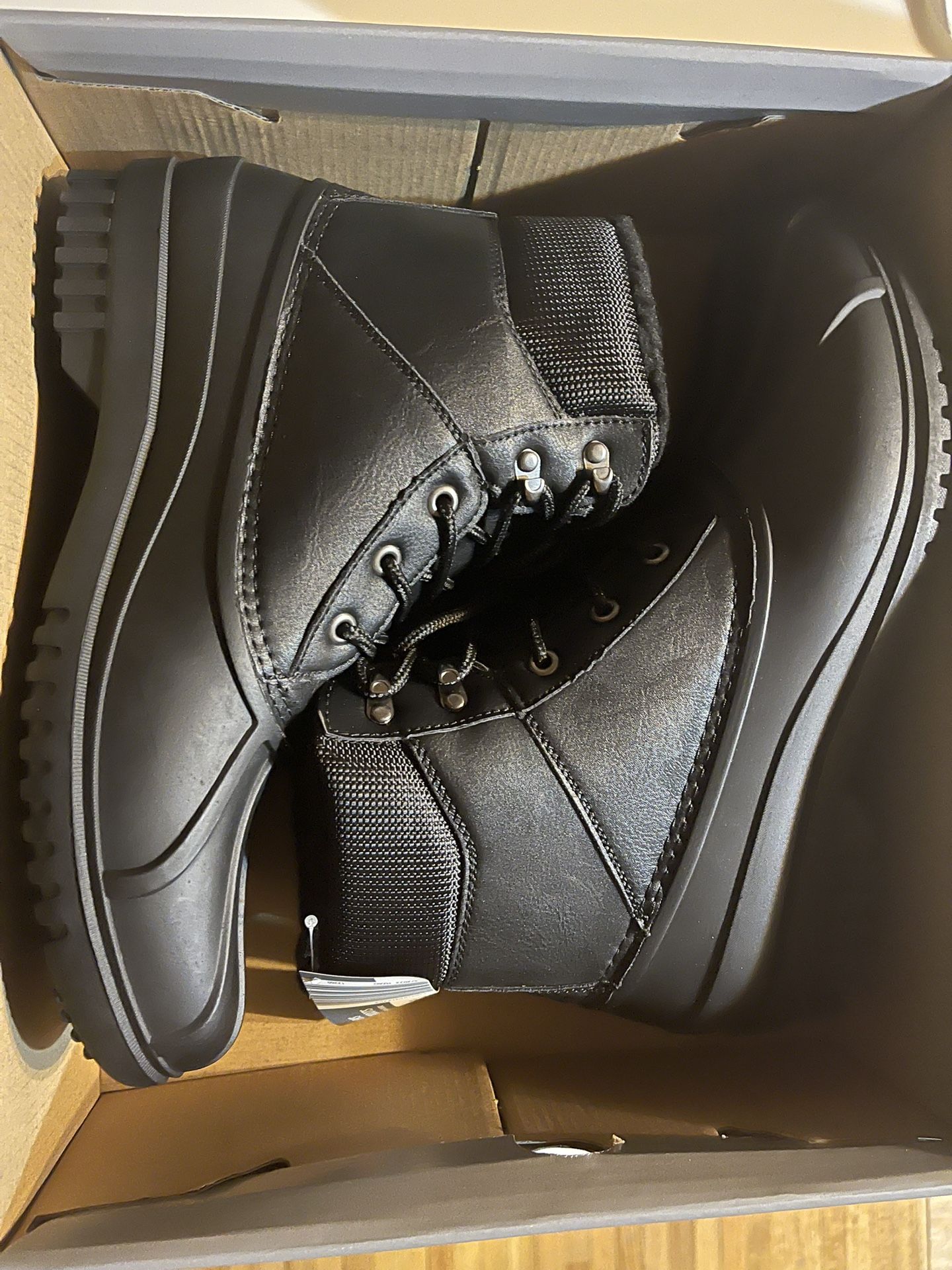 ✨NEW✨ Size 11 Men’s Black Winter Snow Rubber Boots 3M Thinsulate Water Resistant Insulation Hiking