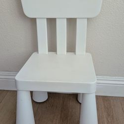 Two Kids Chairs 