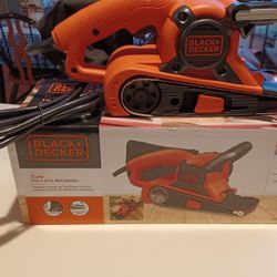 New!Black & Decker 7 Amp 3X21 in. Belt Sander