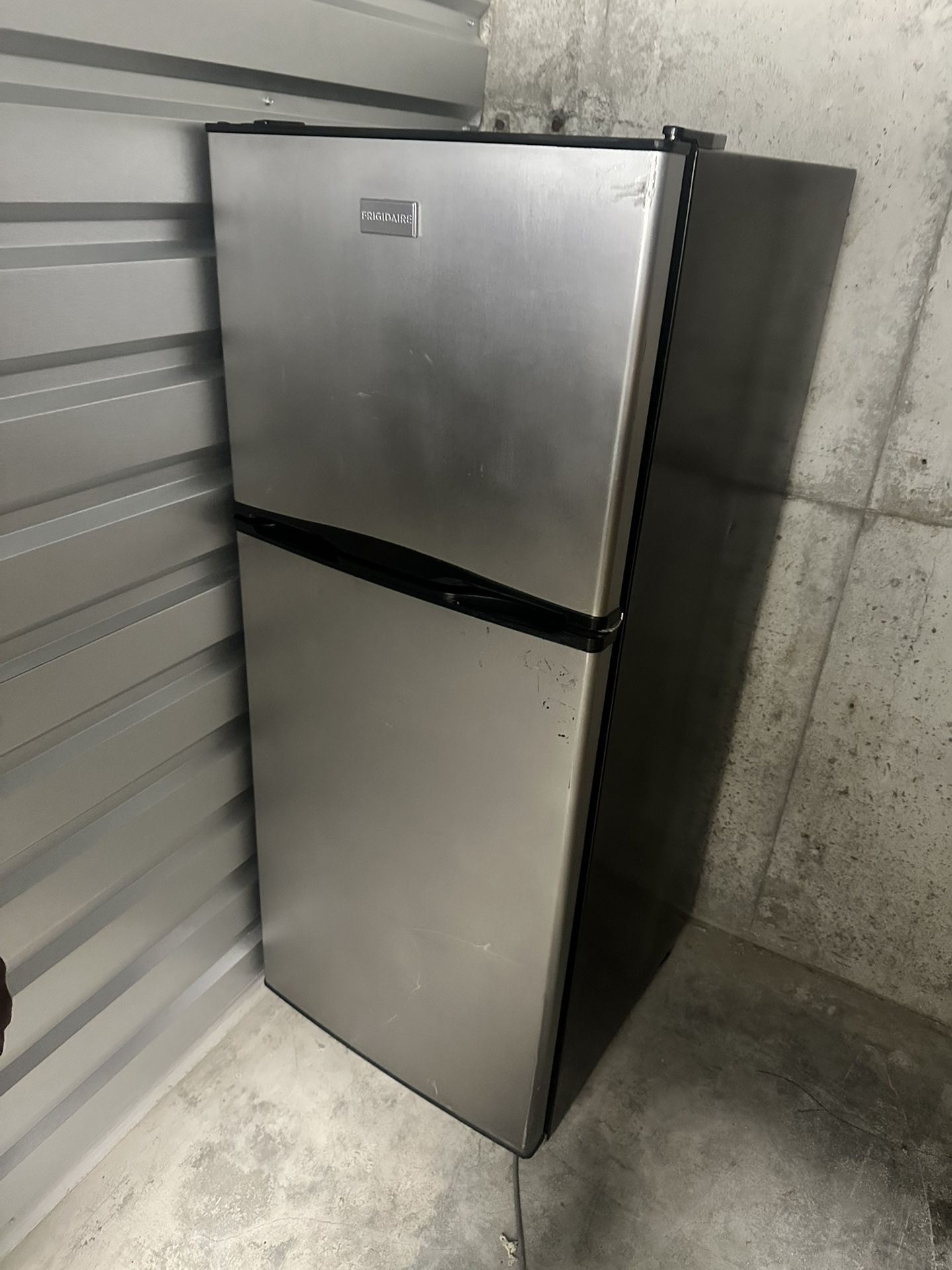 Fridge & Freezer