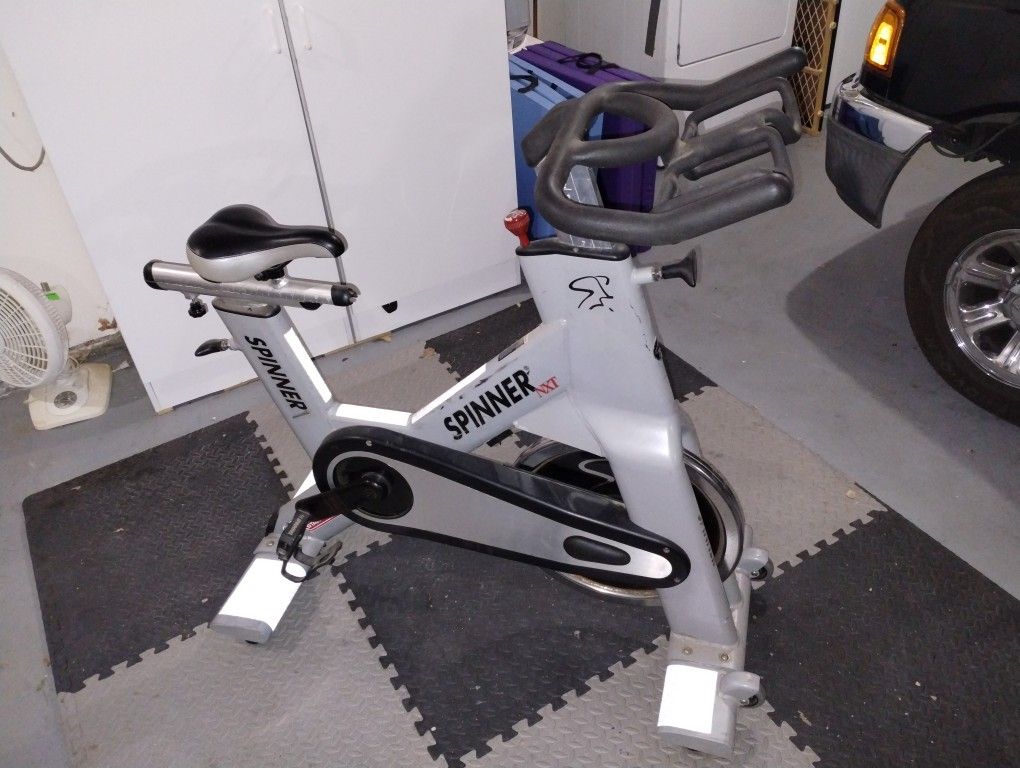 Spinner NXT Star Trac Exercise Bike