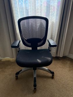 Mesh chair