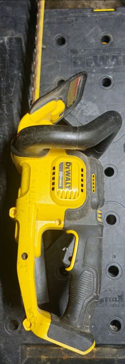 Dewalt Cordless Hedge Trimmer
