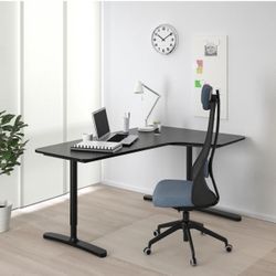 IKEA Bekant L-Shaped Desk, 63x43” a beautiful office table with metal base, legs and net underneath