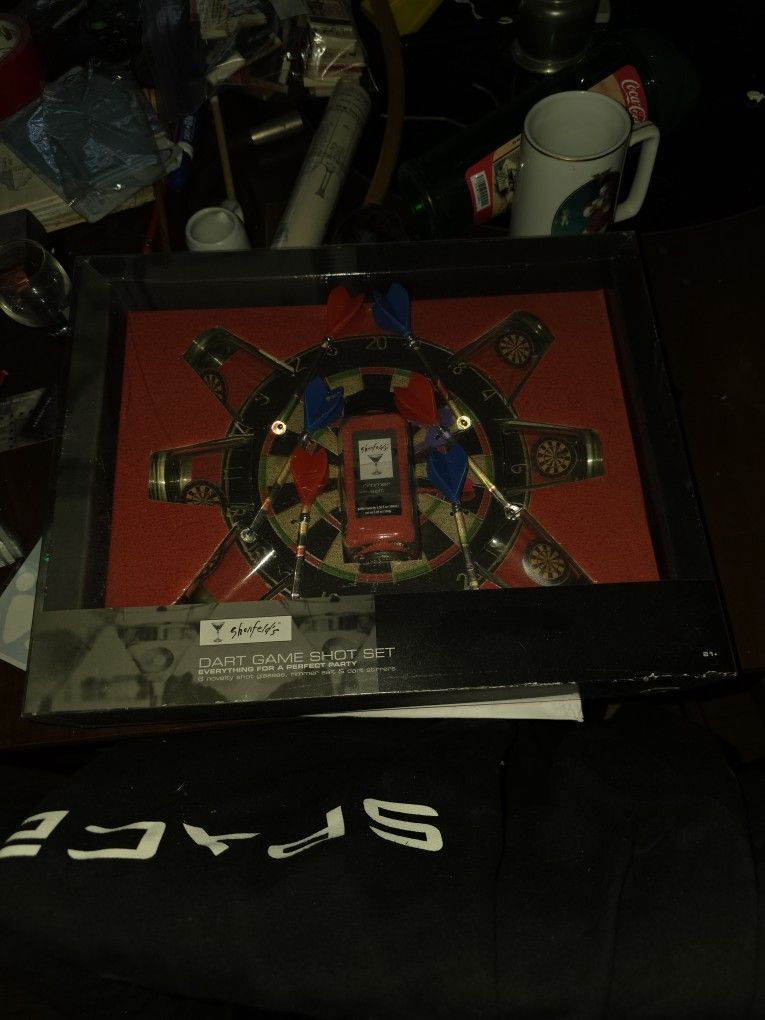 NIB Shonfeld's Dart Game Shot Set, incudes 6 shot glasses, dart game, rim salt