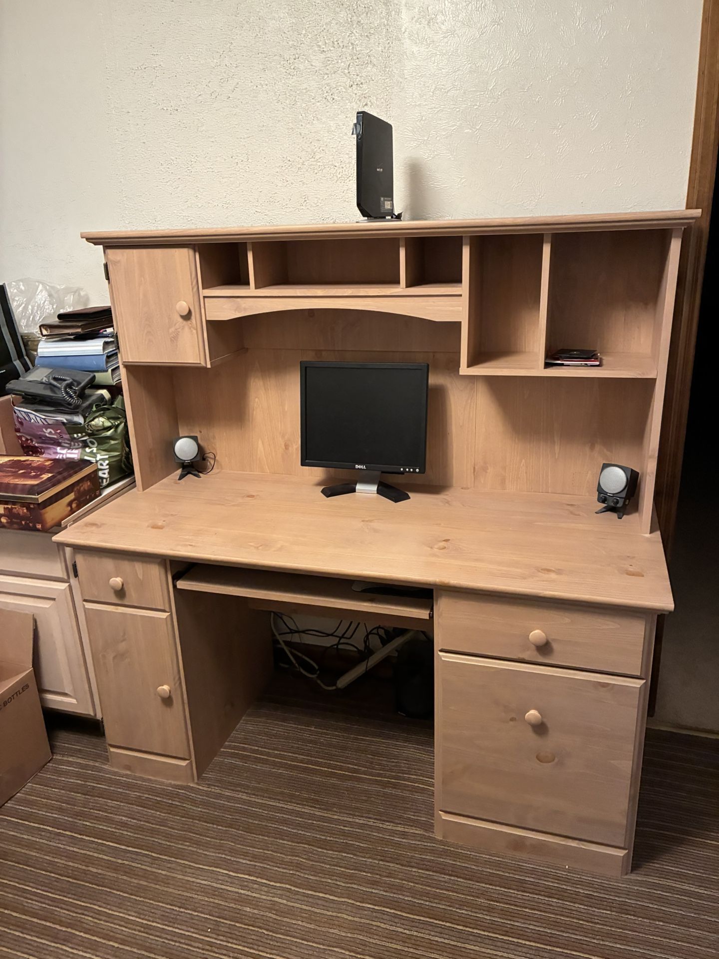 Computer Desk W/Hutch By Sander
