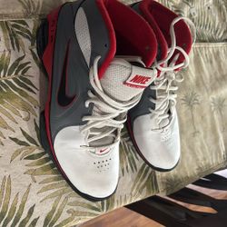 Nike Air Visi Pro 3 Size 9