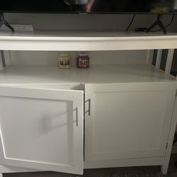 White Wood T.V Stand