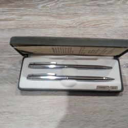 Pen & Pencil Set
