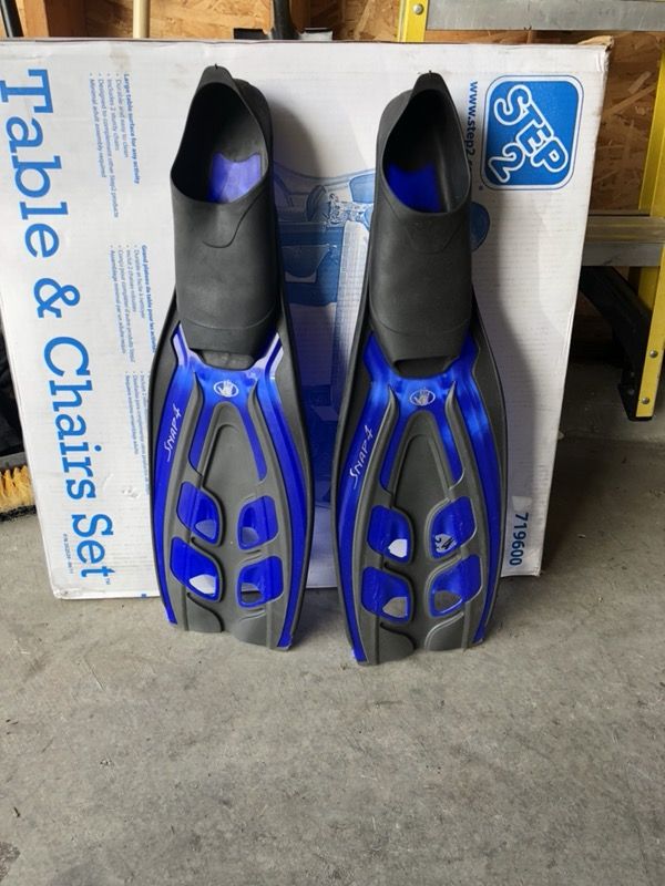 Bodyglove snap 4 fins for divers