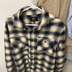 Lee blue and yellow flannel shirt