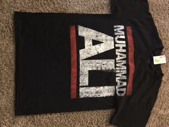 Muhammad Ali T shirt New With Tags Size S Price tag 21.99 Selling for 14.99 or best offer
