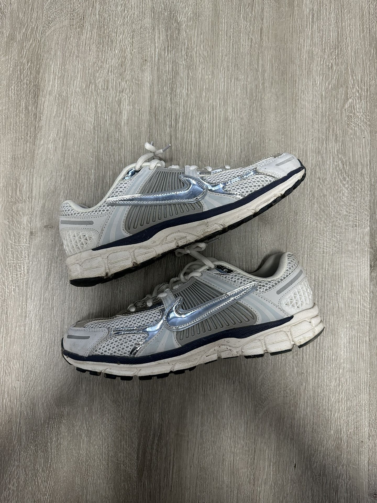 Nike Vomero 5 size 11 Men’s