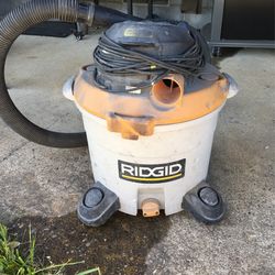 Ridged Shop Vacuum 12 Gallons