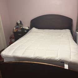 Queen Size Bed 