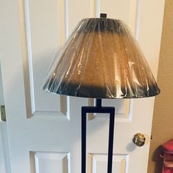 Modern Black Metal Floor Lamp