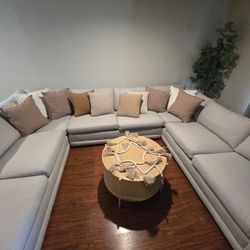 Maiden Home The Warren USectional Sofa