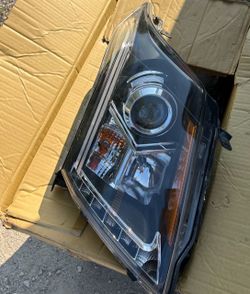 2010 / 2013 Cadillac SRX headlights