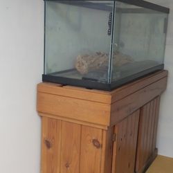 55 gallon fish tank cabinet and light