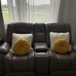 Lounge Sofas 
