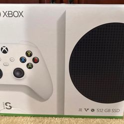Xbox Series S 512GB All-Digital Console (Disc-Free Gaming) with Xbox Wireless Controller - 120FPS 