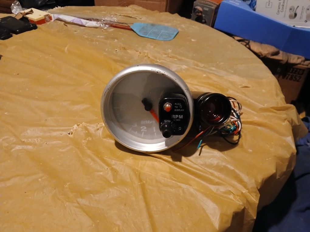 Autometer Sports Comp 5" Monster Tach With Shift lite