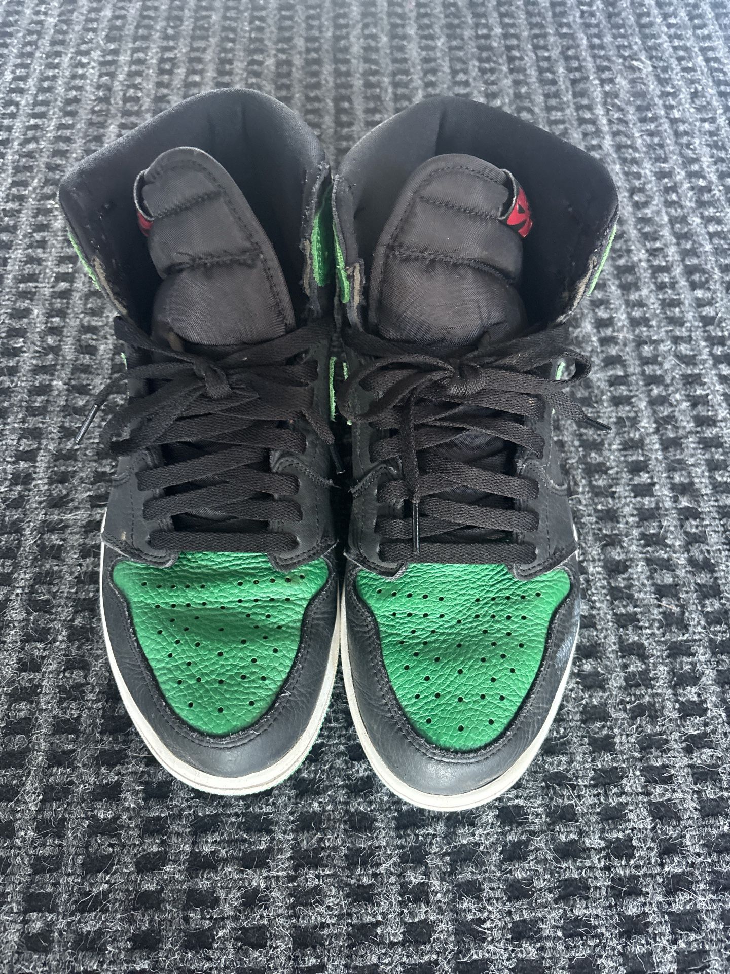 Pine Green Air Jordan 1’s