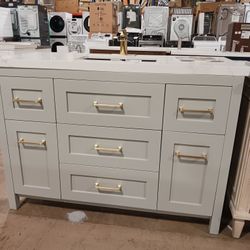 48in Bathroom Vanity With Quartz Top And Sink Included 