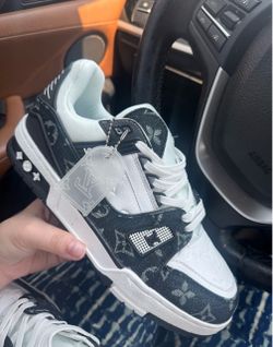 L - V SNEAKERS