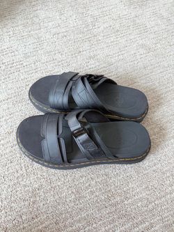Dr. Martens - Men’s Chilton Sandals
