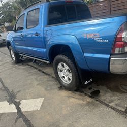  2011 .Tacoma 4x4 V6 Salvage Automatic 