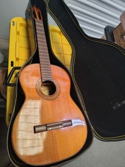 guitar . no strings