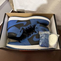 Air Jordan Retro 1 OG Dark Marina Blue