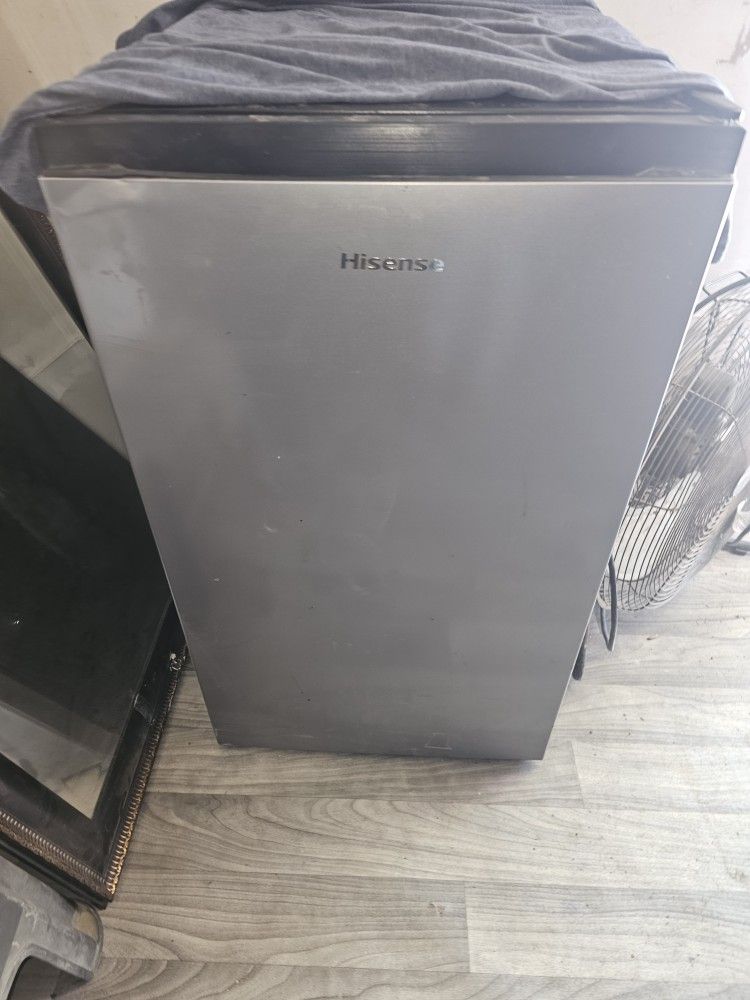 Smalll Office Fridge