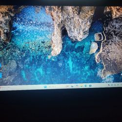 DELL INSPIRON 15.6" TOUCHSCREEN LAPTOP WINDOWS 11 HOME