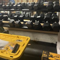 Set Of Iron Grip Dumbbell W/ Rack (5-35lbs)